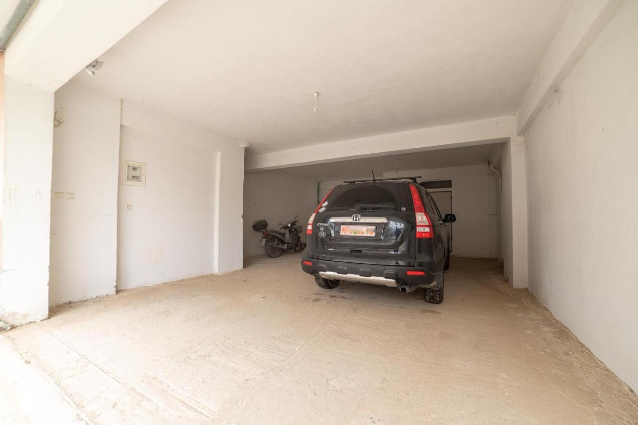 Porto Ofrynio Central Deluxe Golden Apartment Ofrinion Bagian luar foto