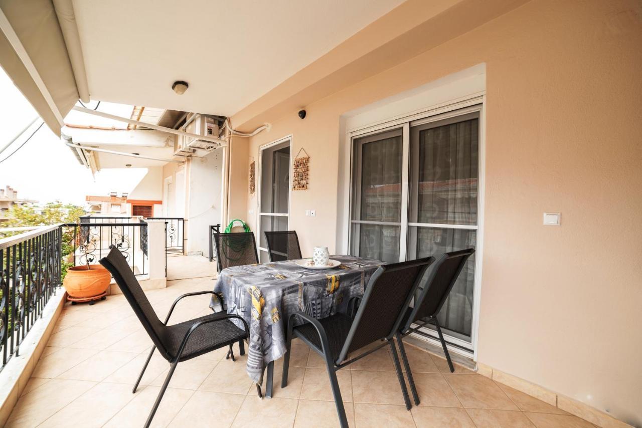 Porto Ofrynio Central Deluxe Golden Apartment Ofrinion Bagian luar foto